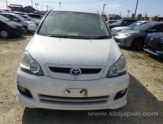 Toyota Ipsum