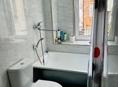 Продам 2 комнатную квартиру(сталинка)
