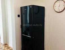 Продам 2 комнатную квартиру(сталинка)