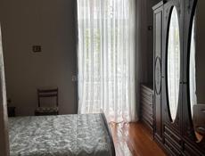 Продам 2 комнатную квартиру(сталинка)