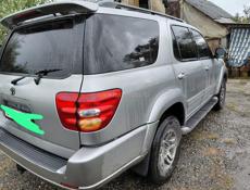 Toyota Sequoia