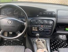 Opel Omega