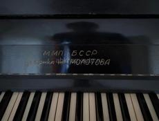 Продаётся Пианино 