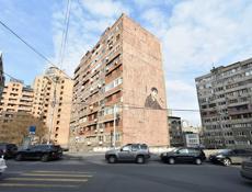 Армении Самом центре Еревана Пасутчно сдаётся
