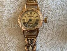 Продам золотые часы 150 т.. Без торга 