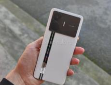 Смартфон REALME