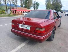Mercedes-Benz 124