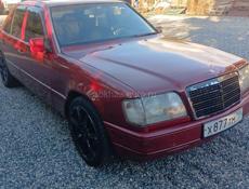 Mercedes-Benz 124