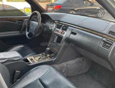 Mercedes-Benz E-Класс