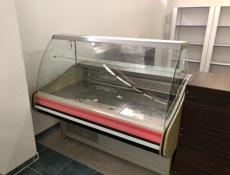 Витринный холодильник