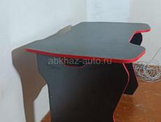 Продам игровой компьютерный стол