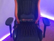Продам игровое кресло cougar