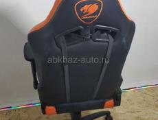 Продам игровое кресло cougar