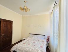 Продаётся частный дом с готовым бизнесом в живописной Абхазии, район Синоп — всего в 700 метрах от моря.