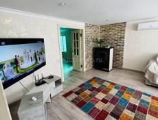 Продаётся частный дом с готовым бизнесом в живописной Абхазии, район Синоп — всего в 700 метрах от моря.