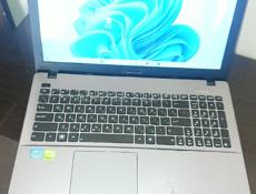 Ноутбук ASUS