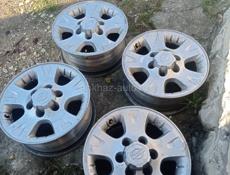 Диски 16 на Ниссан подфайндер хорошем состоянии 