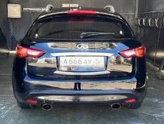 Infiniti FX