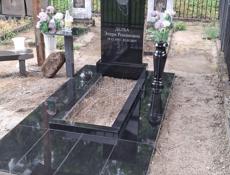 Памятники 
