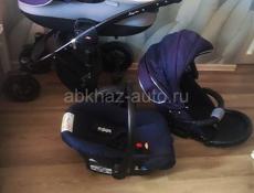 Коляска три в одном 