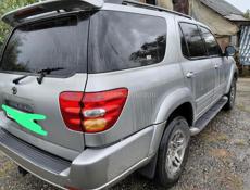 Toyota Sequoia