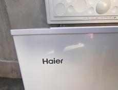 Морозильный ларь Haier HCE379R