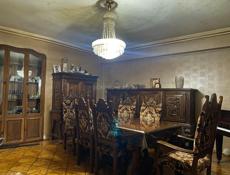 Продаётся оригинальная румынская мебель столовая RENESSANS