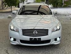 Nissan fuga