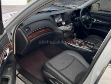 Nissan fuga