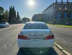 Nissan fuga