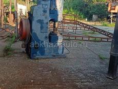 Кузнечный молот 