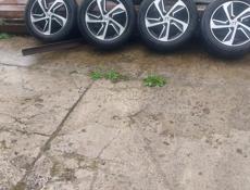 Автошины с дисками 215×60×17