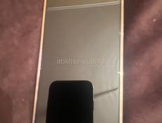 iPhone XR в корпусе 14