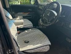 Mitsubishi L 400