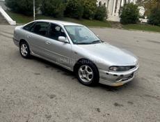 Mitsubishi Galant