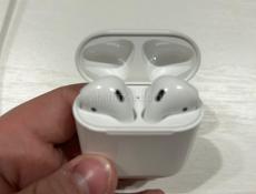 Продам airpods 2 оригинал в идеальном состоянии как новые играют очень хорошо 