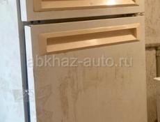 Двух камерный холодельник