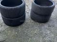 Колеса разноширокие:255/30 -20;235/20-30