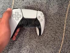 Продам PlayStation 5 на 1Т-2 геймпада+дисковод