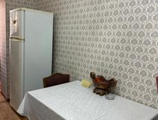 Сдается 1,5 комнатная квартира в центральной части  города Сухум . без выселения на летний период Полностью укомплектована,