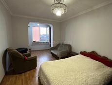 Сдается 1,5 комнатная квартира в центральной части  города Сухум . без выселения на летний период Полностью укомплектована,