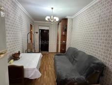 Сдается 1,5 комнатная квартира в центральной части  города Сухум . без выселения на летний период Полностью укомплектована,