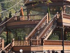 Требуется официант 