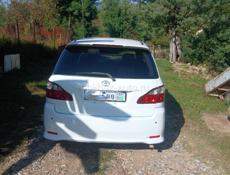 Toyota Ipsum