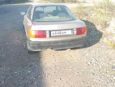 Audi 80