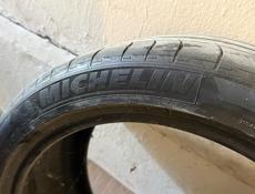 295/35 r21