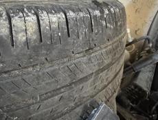 275/60 R18