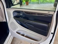 Chrysler Town & Country