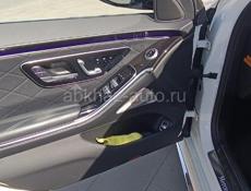 Mercedes-Benz S-Класс