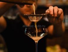 Требуется бармен 